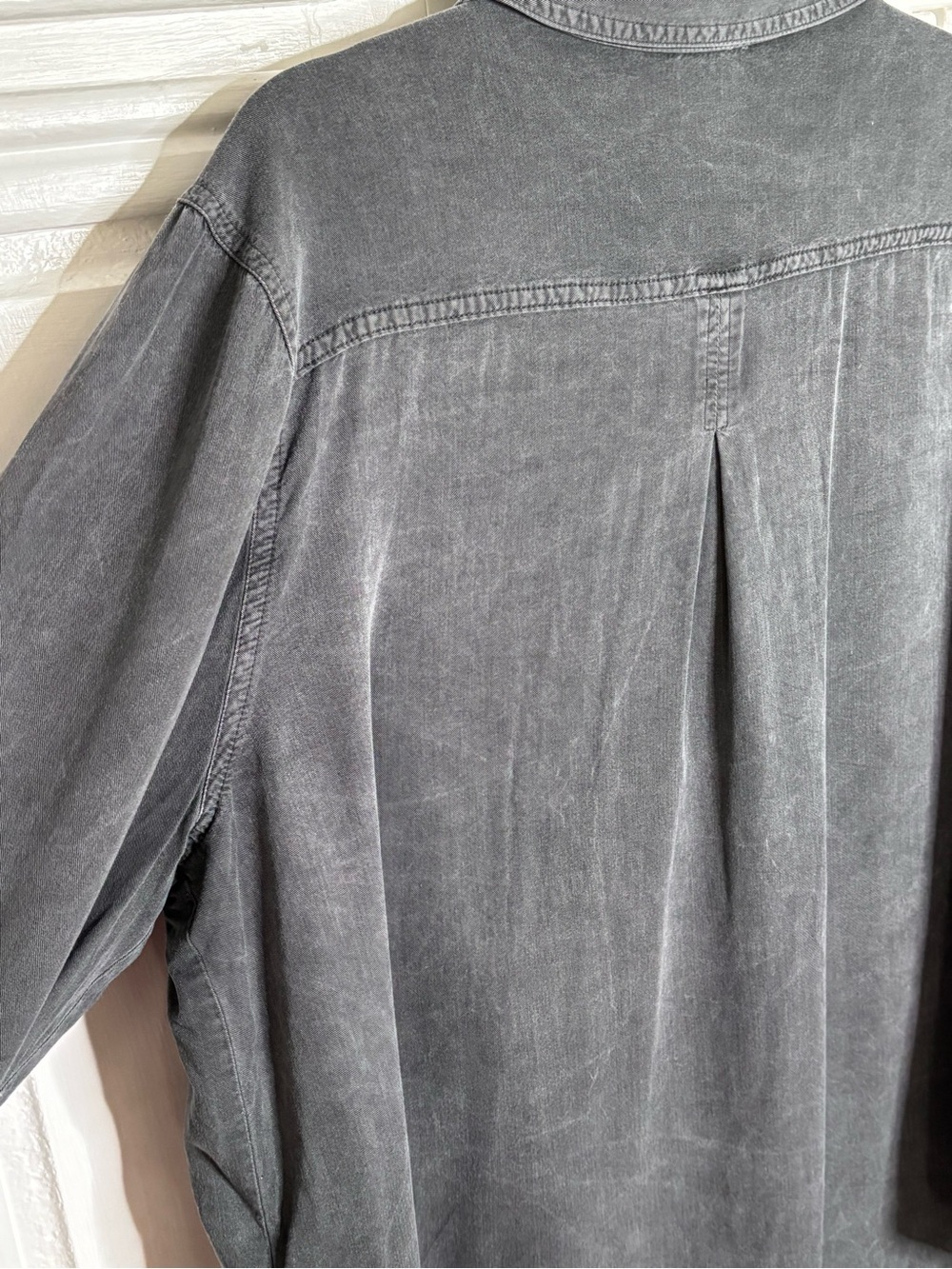 Rock & Republic Gray Button-Down Shirt - Picture 4 of 8